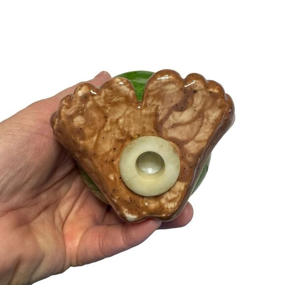 Anthropomorphic Green Pear Face Feet Salt Pepper Shakers - Picture 8 of 8